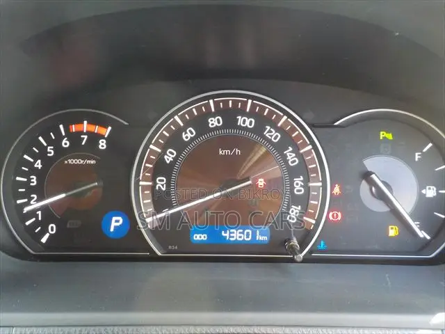 Toyota Esquire 2.0 FWD (7 Seater) 2021 Pearl