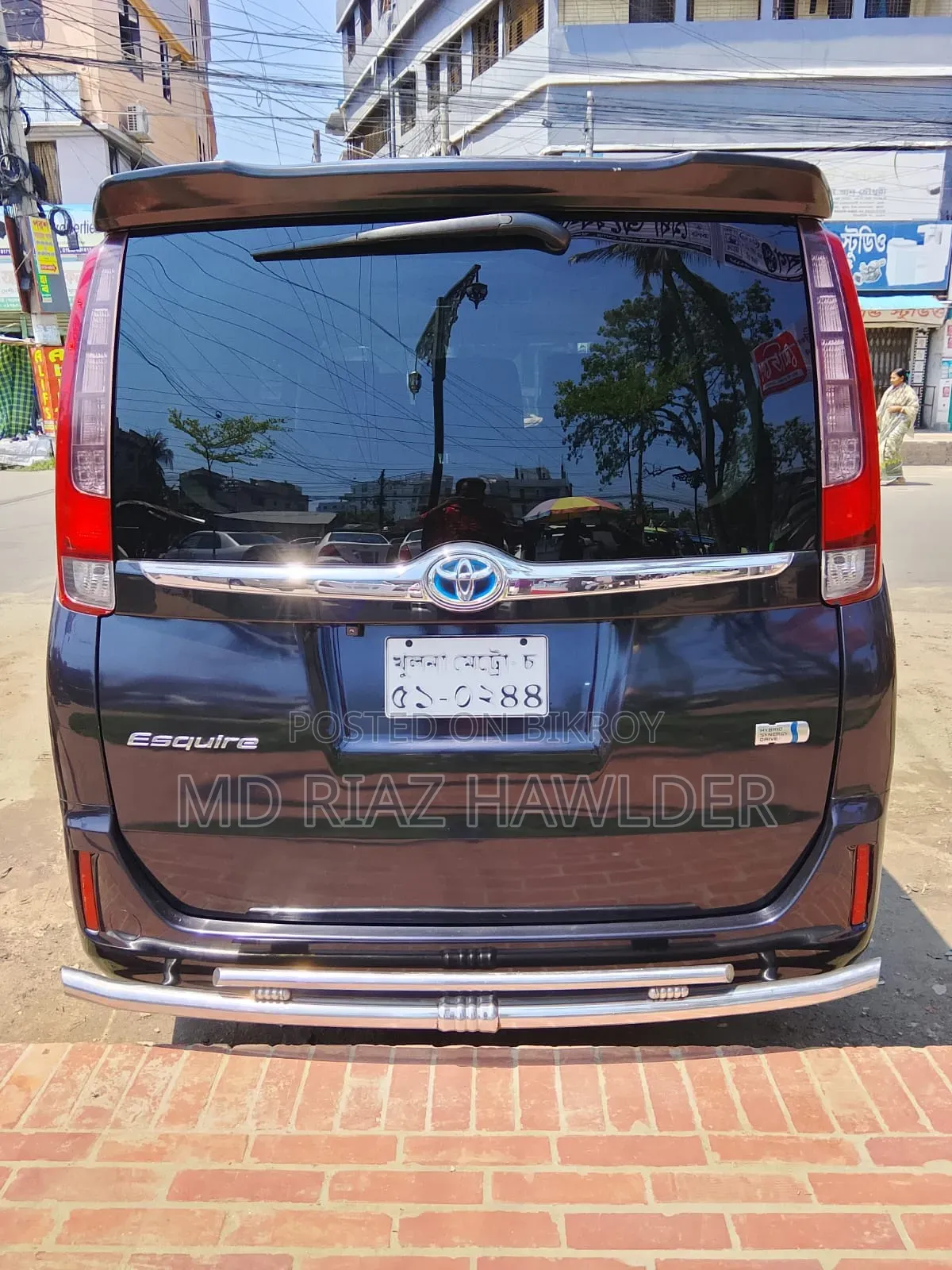 Toyota Esquire 1.8 FWD Hybrid (7 Seater) 2015 Matt Black