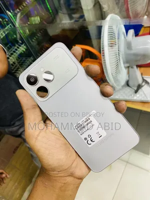 Tecno Spark 40 128 GB Silver