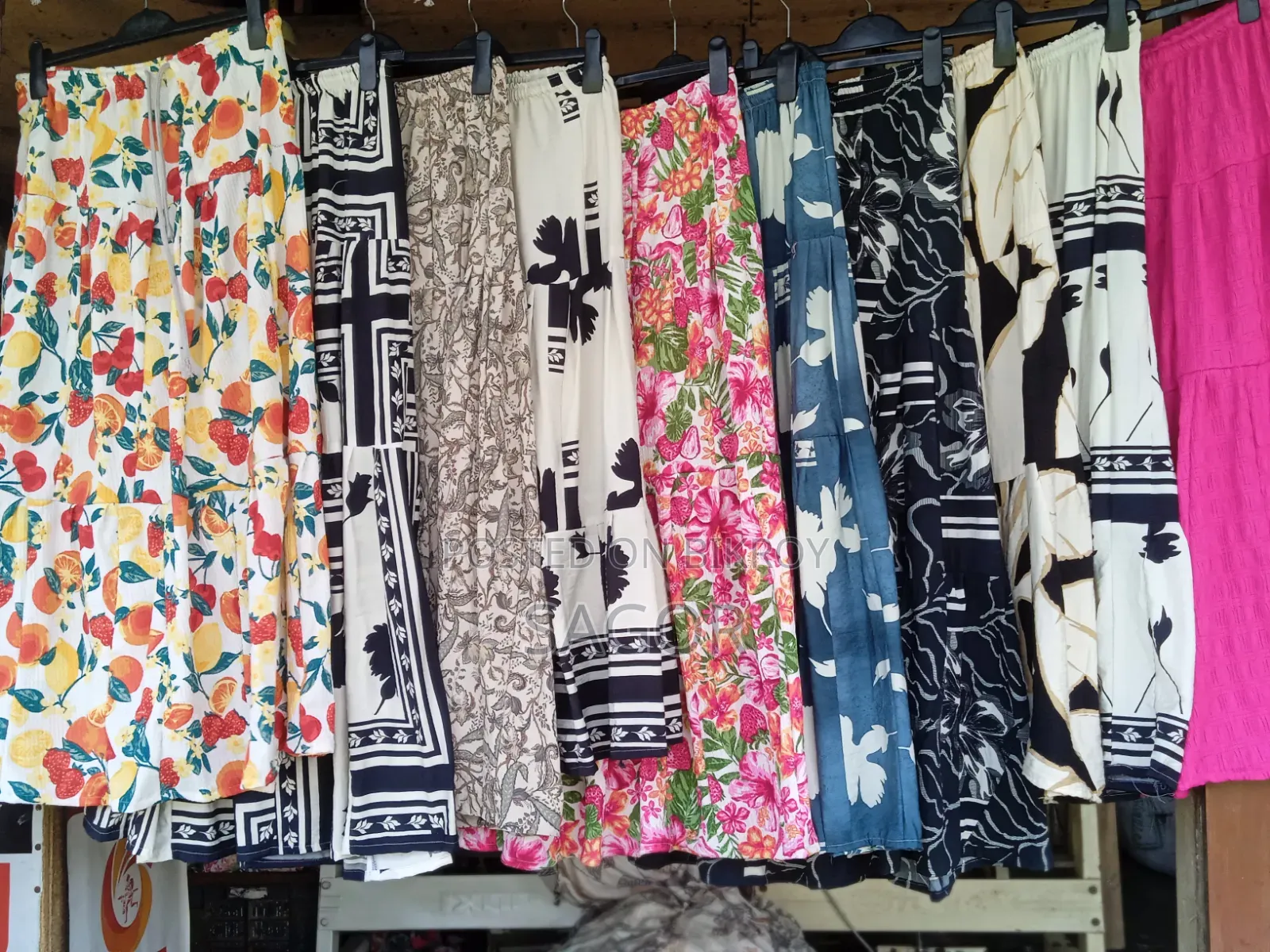 Ladies Skirt