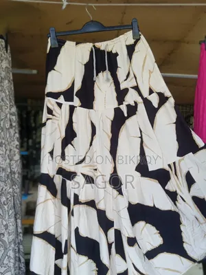 Ladies Skirt