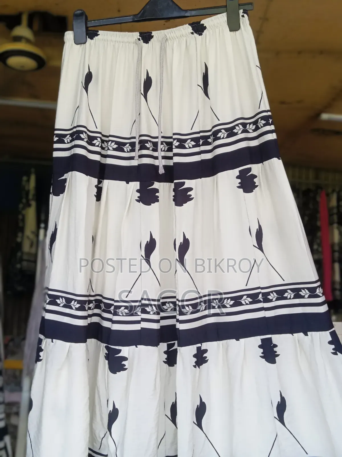 Ladies Skirt
