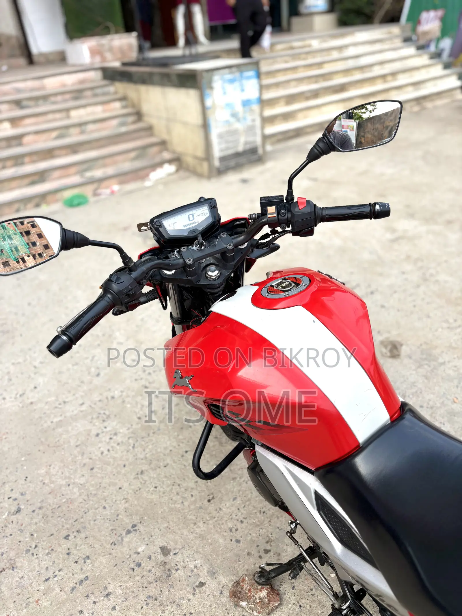 New TVS Apache 160 4V 2019 Red