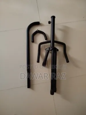 Premium Quality Adjustable Guitar Stand (Like New)