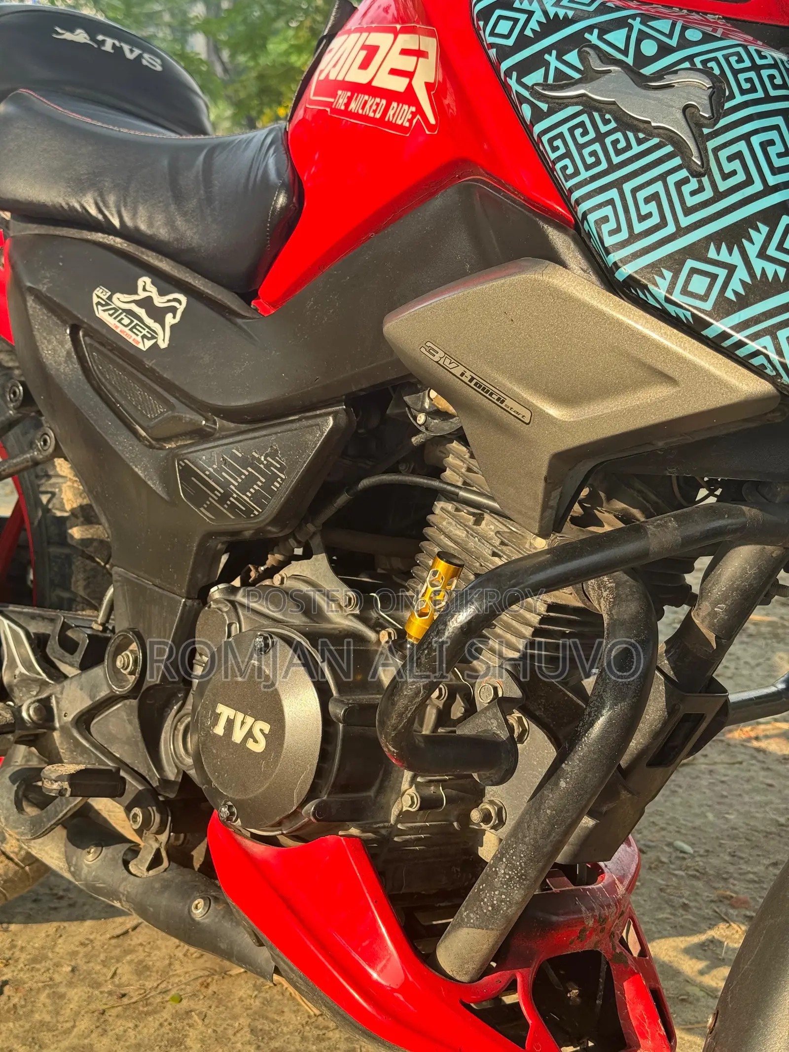 TVS Raider 125 2022 Red