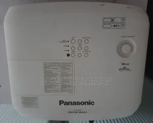 প্যানাসনিক প্রজেক্টর