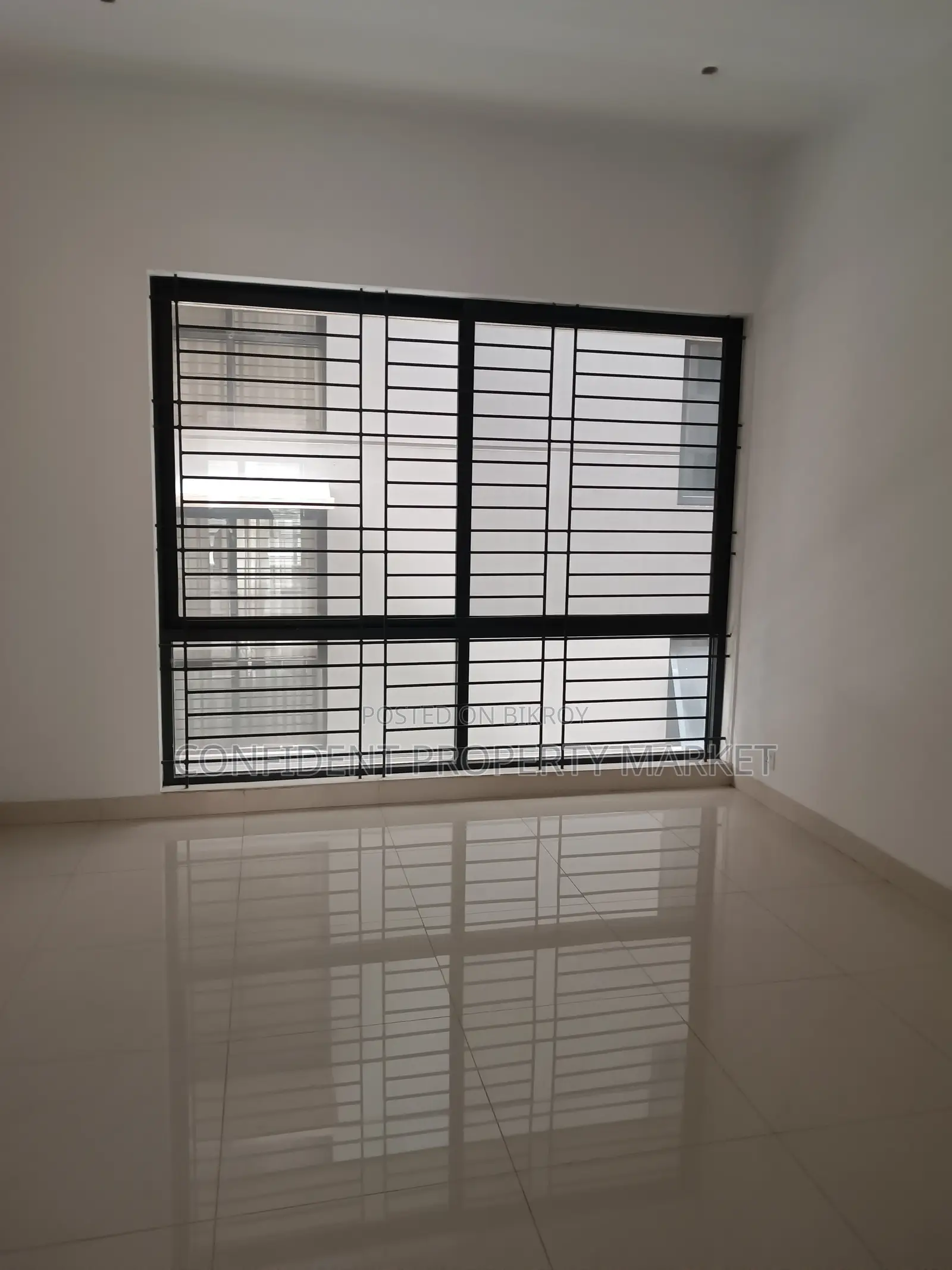 4bdrm Apartment in Baridhara for Sale