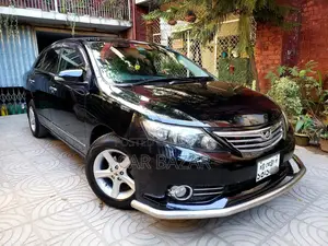 টয়োটা অ্যালিয়ন ২০১৩ কালো