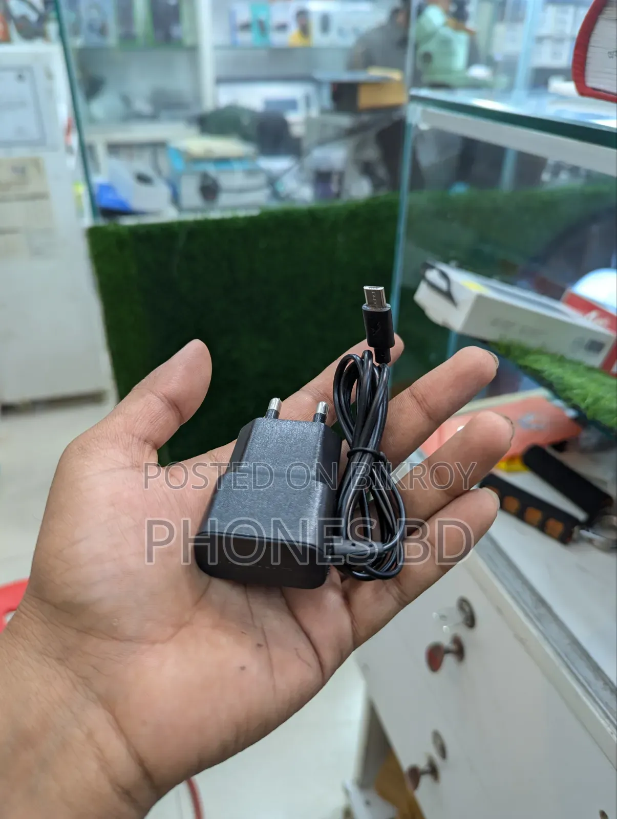 নতুন নোকিয়া ২৭২০ ফ্লিপ ৫১২ জিবি