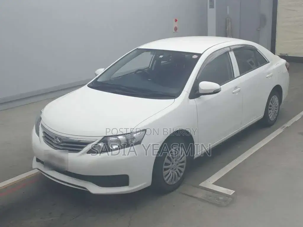 Toyota Corolla 2023 White