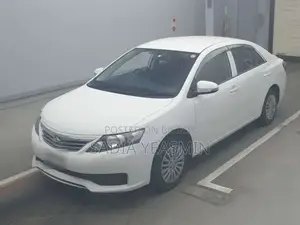 Toyota Corolla 2023 White