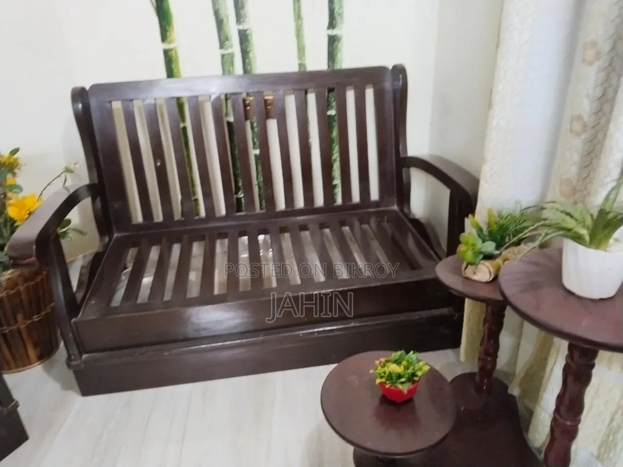 কাঠের সোফা