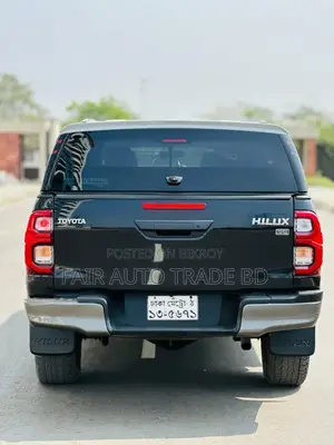 Toyota Hilux 2018 Black