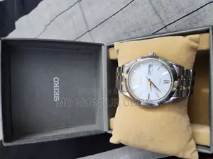 Seiko V158-0ba0 Solar Quartz