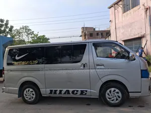 Toyota HiAce 2012 Silver