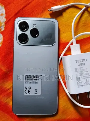 Tecno Spark 40 128 GB Silver
