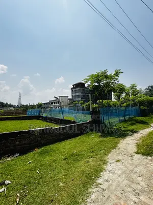 খুলনা সাতক্ষীরা হাইওয়ে এর পাশে হোগলা ডাঙার জমি