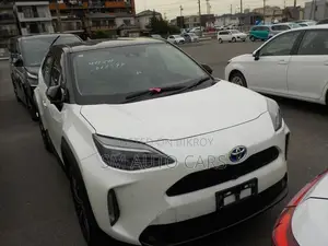 Toyota Yaris Cross 1.5 Hybrid FWD 2021 Pearl