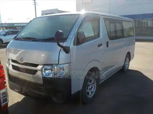 Toyota HiAce 2021 Silver
