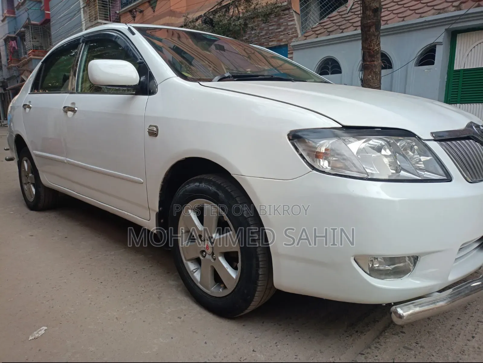 Toyota Corolla 2005 White