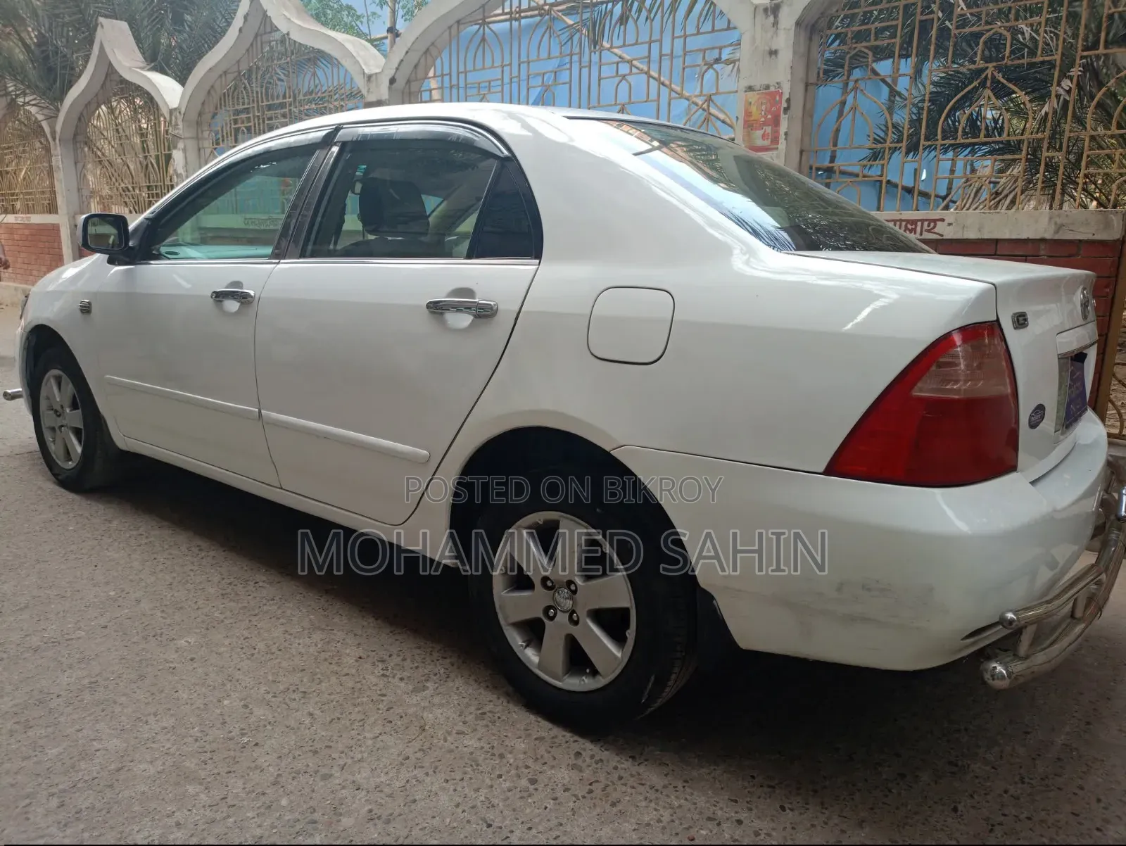 Toyota Corolla 2005 White