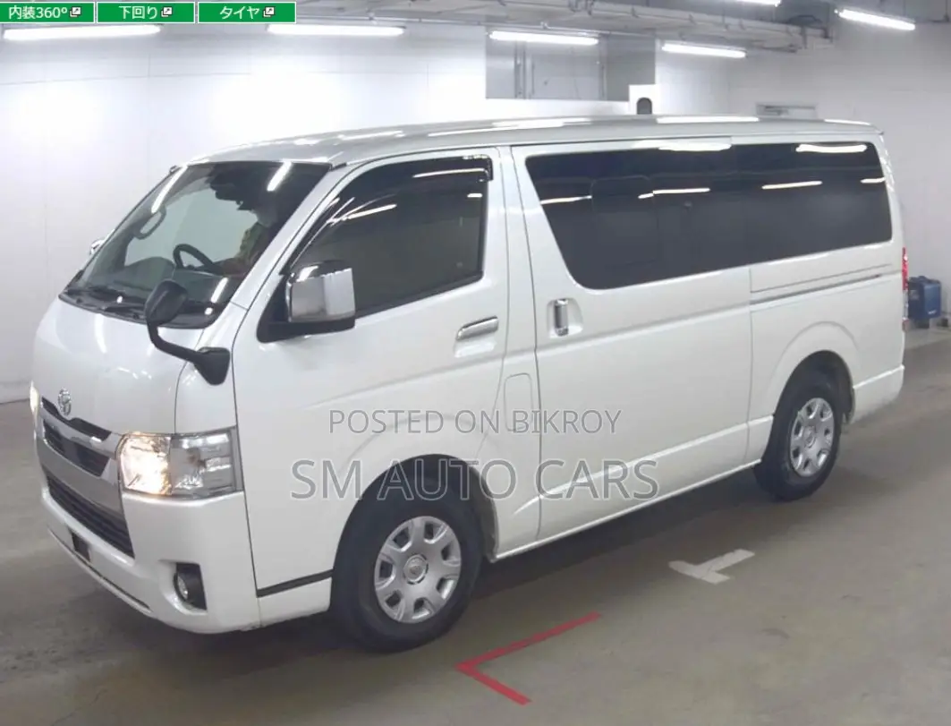 Toyota HiAce 2021 White
