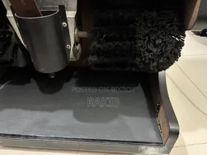 Automatic Shoe Polisher