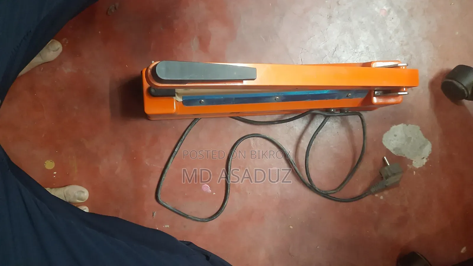 Packet Sealing Machine