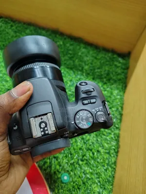 Eid Special Offer: Canon 200D with 50mm Lens