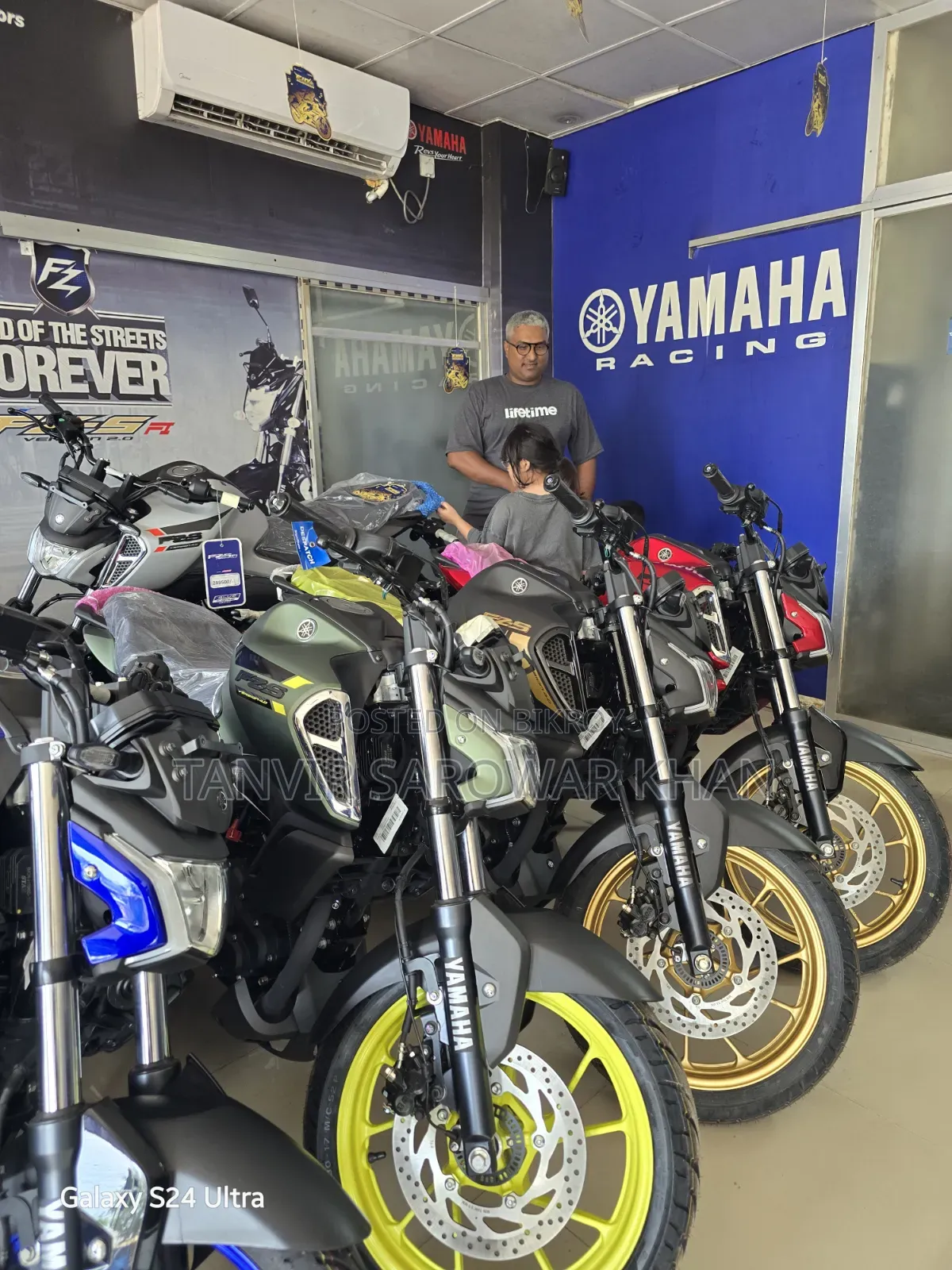 New Yamaha 2019 Blue