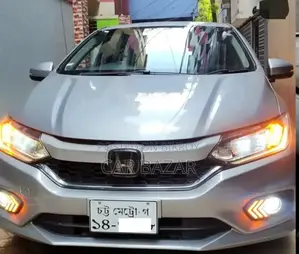Honda Grace 1.5 Petrol AWD 2017 Silver