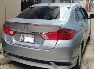 Honda Grace 1.5 Petrol AWD 2017 Silver
