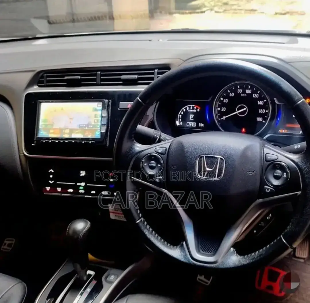 Honda Grace 1.5 Petrol AWD 2017 Silver