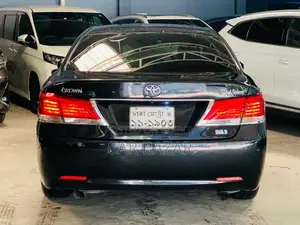 Toyota Crown 2013 Blue