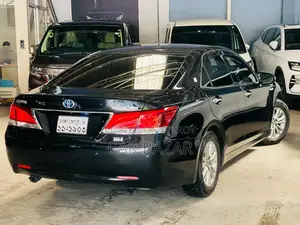 Toyota Crown 2013 Blue