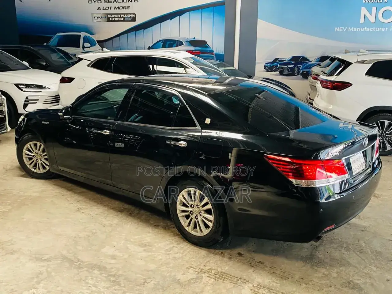 Toyota Crown 2013 Blue