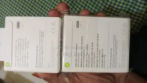 Apple 20w Fast Charger + Usb-C to Lightning Cable