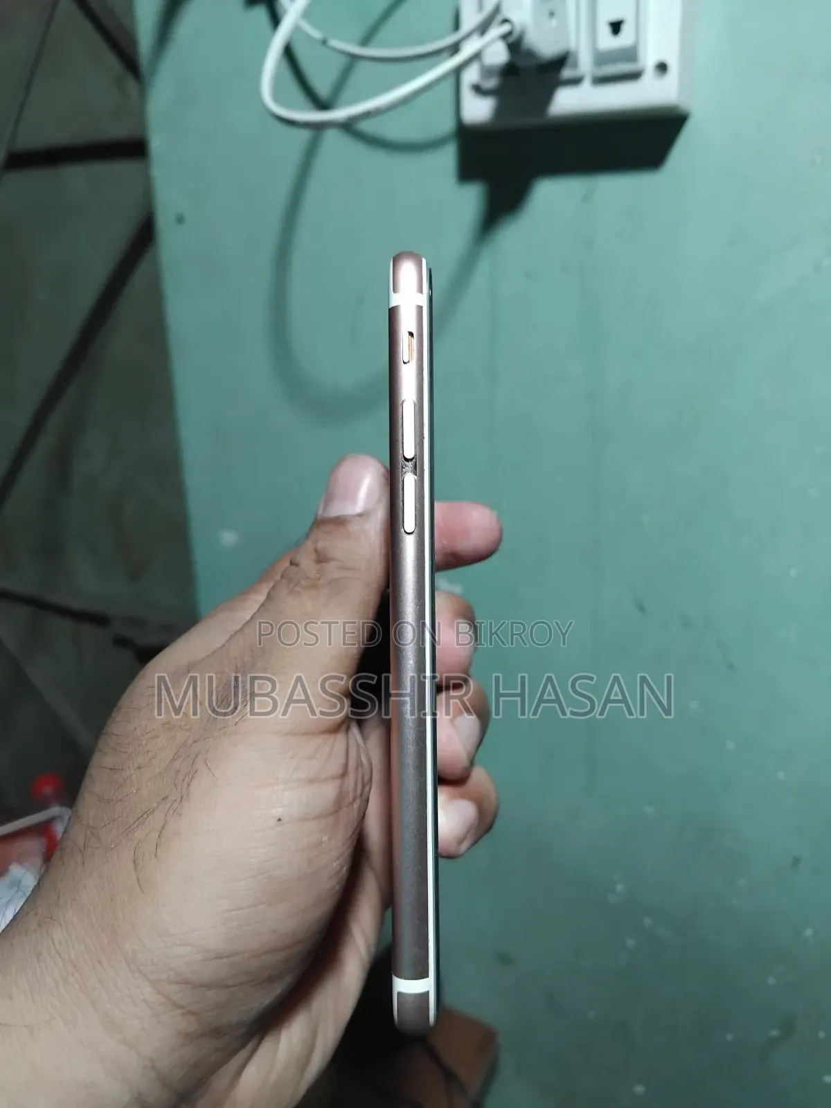 Apple iPhone 6s 64 GB Gold