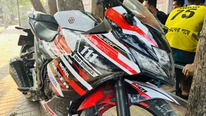 Suzuki Gixxer SF 2023 Red