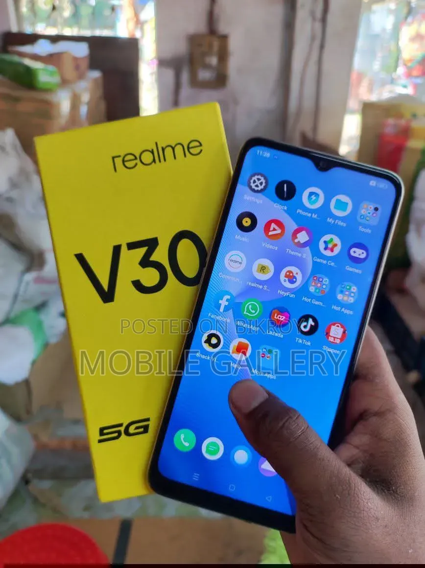 নতুন রিয়েলমি ভি৩০ ১২৮ জিবি