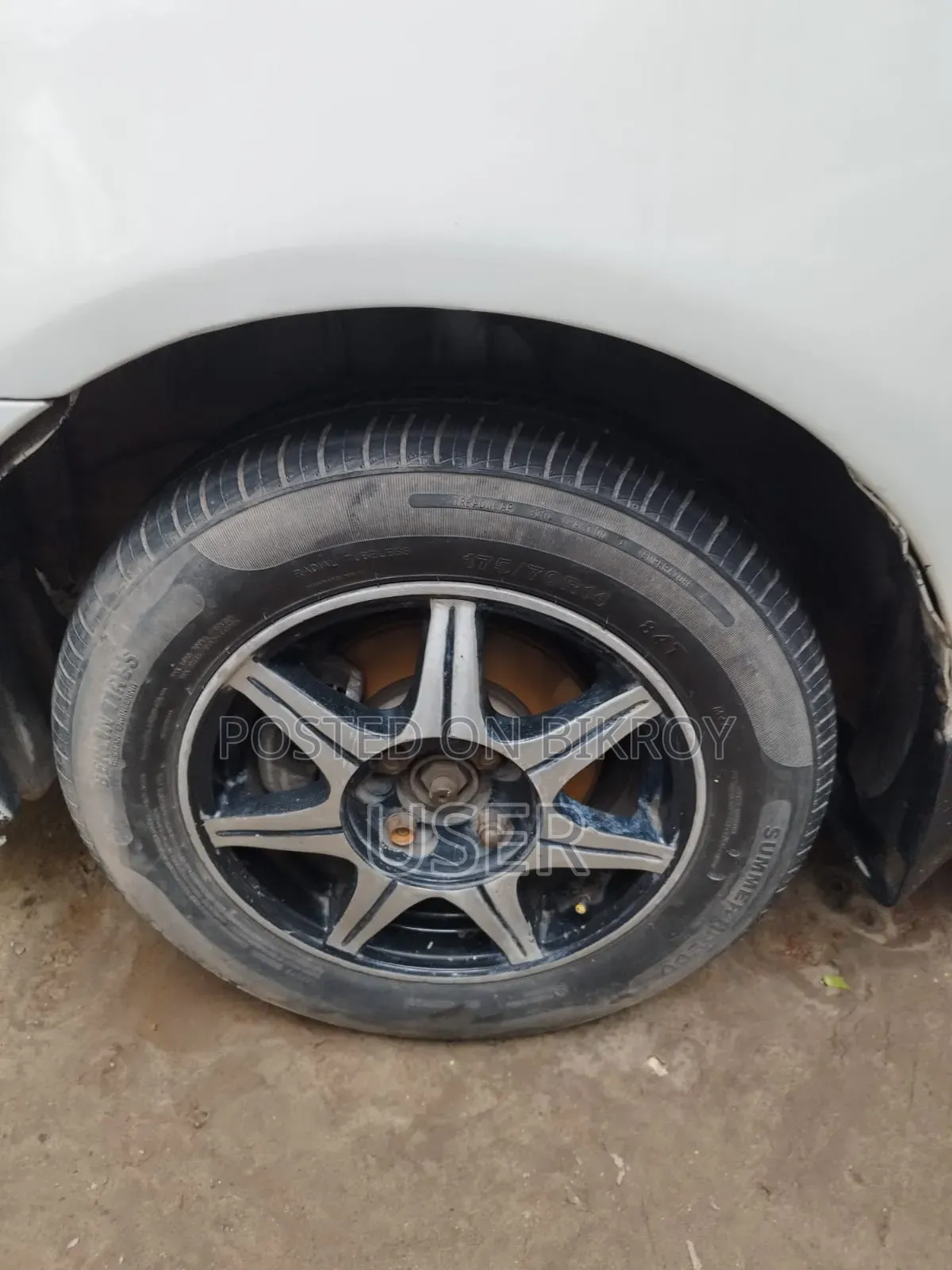 Toyota Corolla G 1.5 4WD Automatic 2000 White