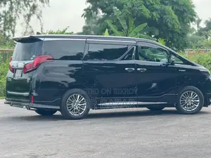 Toyota Alphard 2019 Black
