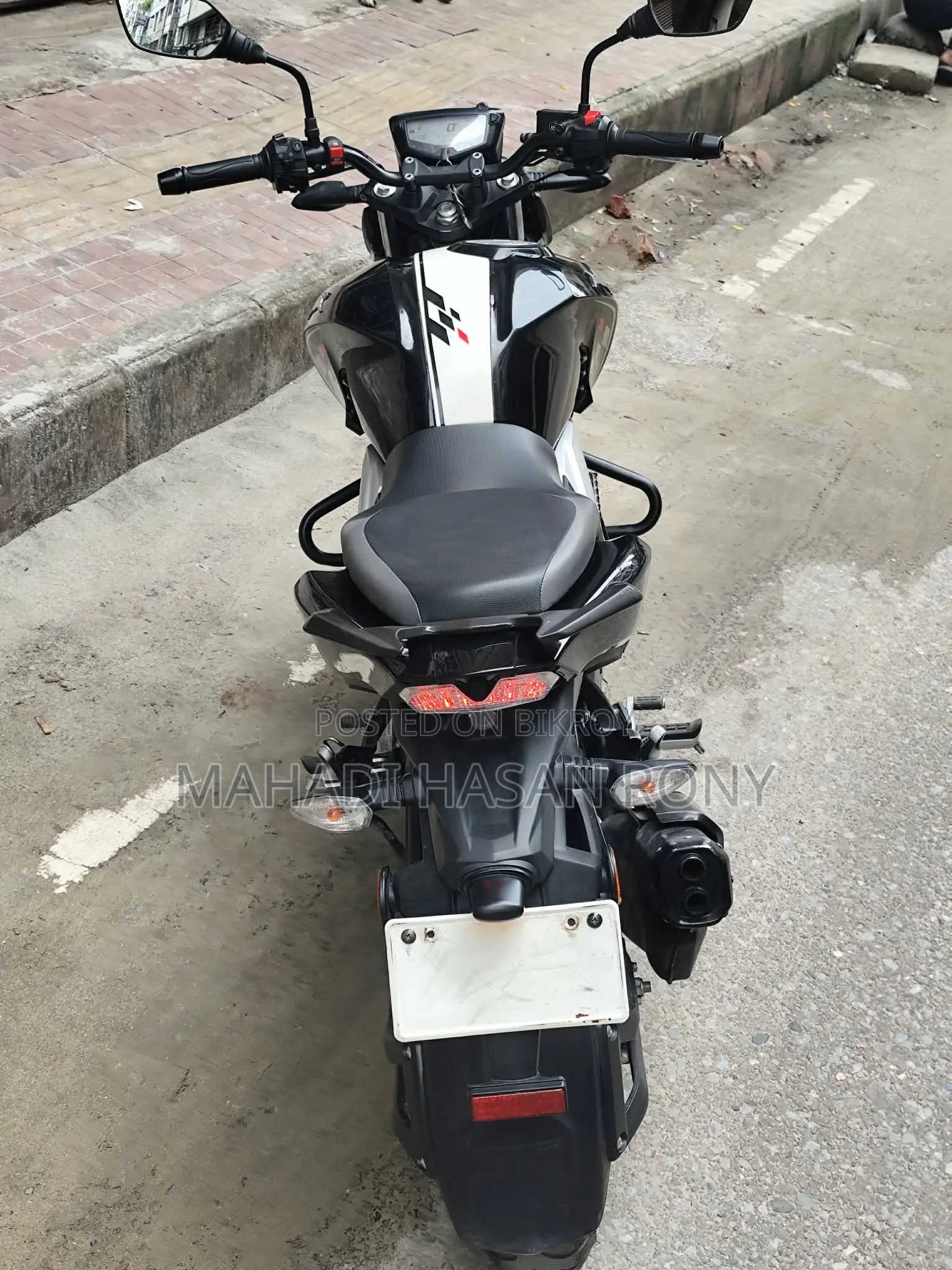 TVS Apache 160 4V 2025 Black