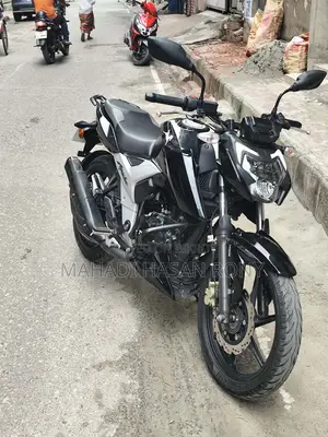 TVS Apache 160 4V 2025 Black