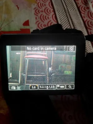 ক্যামেরা Canon 720