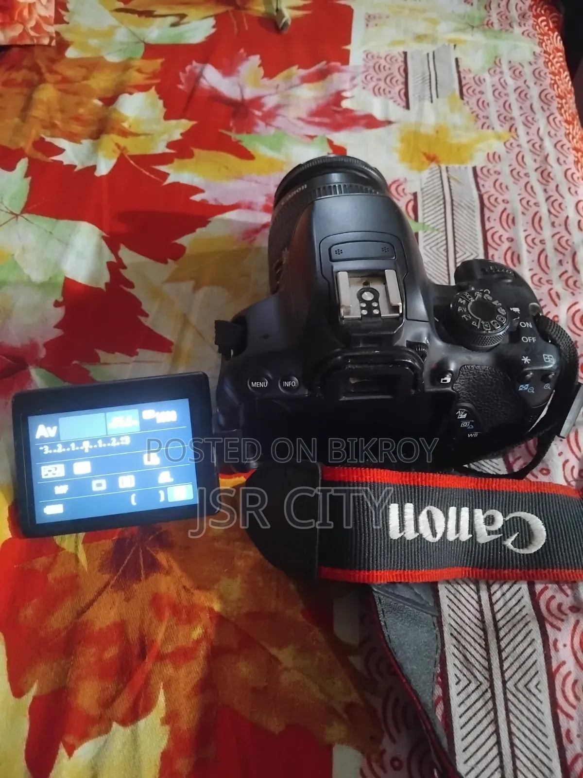 ক্যামেরা Canon 720