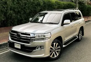 Toyota Land Cruiser 4.5 V8 VXR 2020 Silver