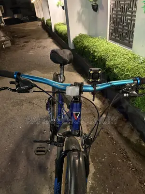 দীর্ঘ যাত্রার জন্য মডিফাই করা Veloce 601 সাইকেল