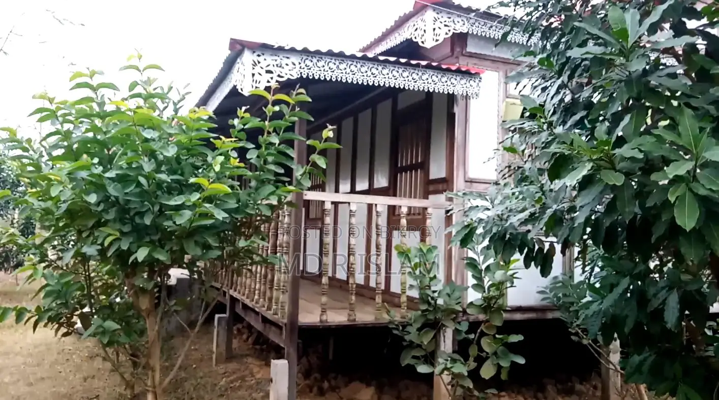 90 decimal garden house with 500 local and foreign fruit trees