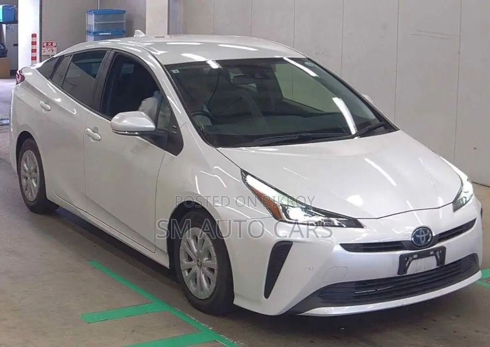 Toyota Prius 2021 Pearl